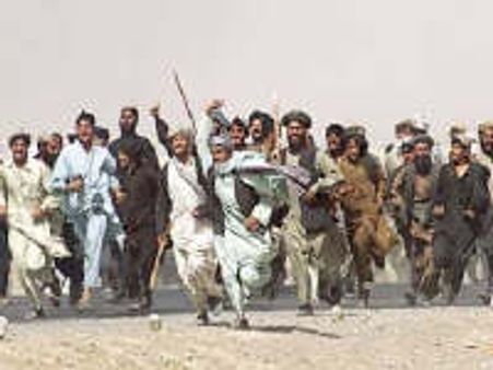 Pak troops, Taliban engage in fierce street fights