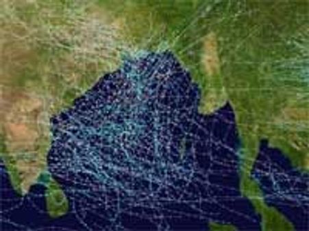 Cyclone Aila: 12 killed; army called for rescue