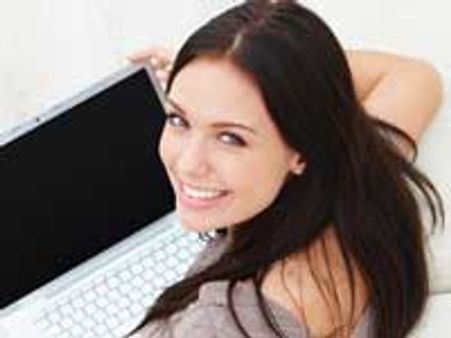 Fear of rejection drives women to look attractive