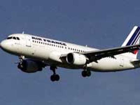 Brazil Air Force finds Jet debris in Atlantic