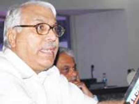 Army officers bribed during Lok Sabha polls: EC