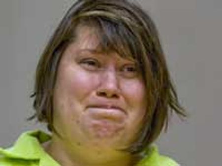 Oregon woman kills friend, cuts baby from womb