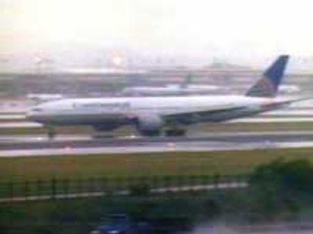 Continental Airlines pilot dies on board