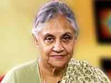 Delhi CM rejects Sreedharan's resignation