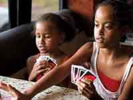 Meet Sasha & Malia Obama's look-alikes