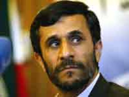 Ahmadinejad sworn in as Iran's new president