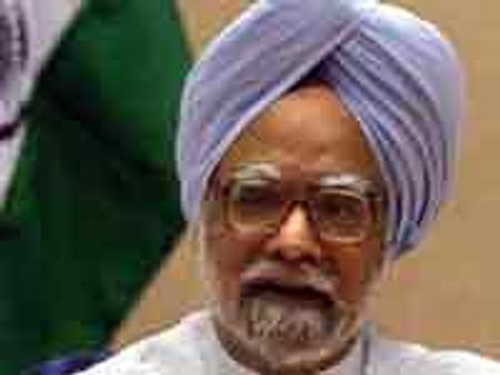 Swine Flu: PM asks Azad to form panel of doctors