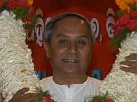 Orissa CM denies award to IPS officer on I-Day