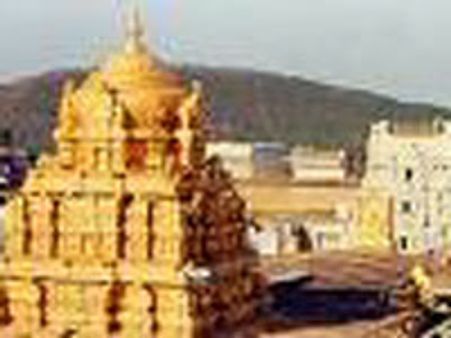 Head priest steals Tirupati temple jewellery