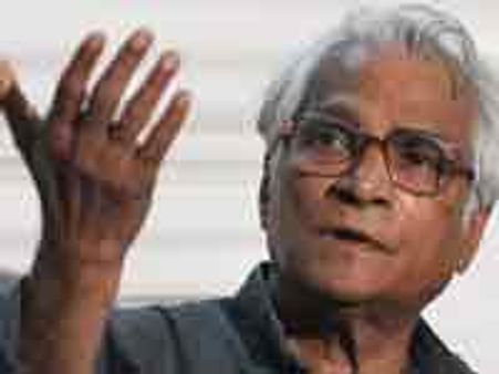 Coffin scam: Fernandes demands apology from Cong