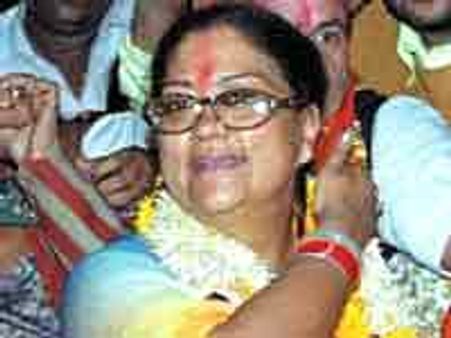 Raje asked to quit as Oppn leader within 3 days