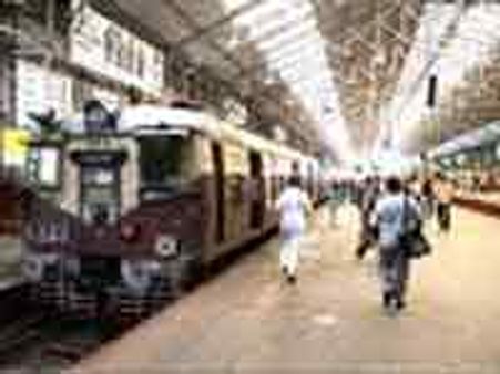Western Railway route resumes with police help