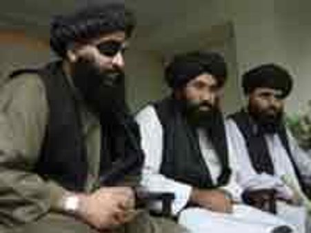 Over 100 Taliban militants surrender in Swat