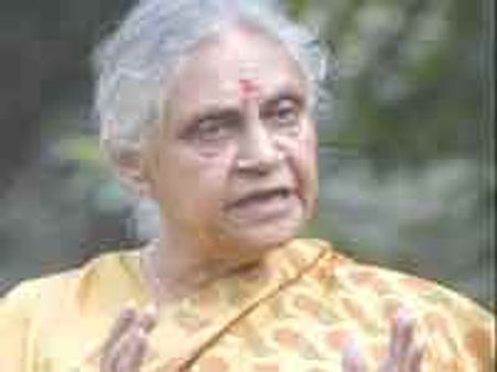 India has to switch over to concrete roads: Shiela