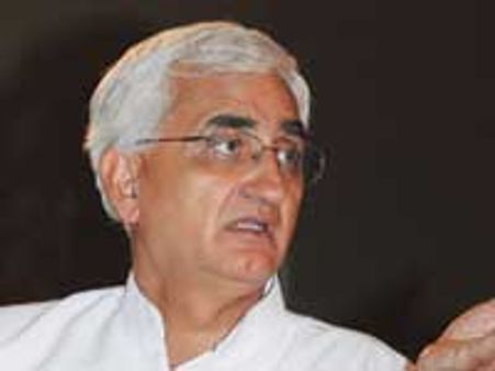 No 'vulgar' pays to CEOs: Khurshid to India Inc