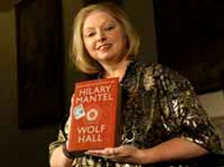 Hilary Mantel wins Man Booker for 'Wolf Hall'