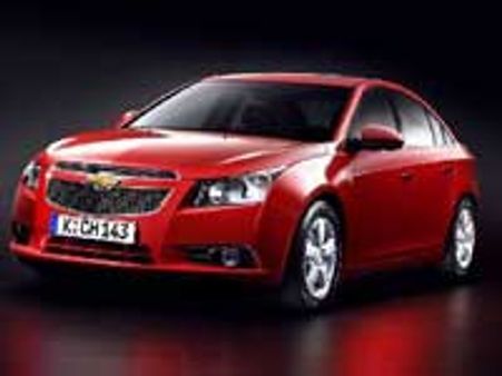 GM rolls out Chevrolet Cruze in India