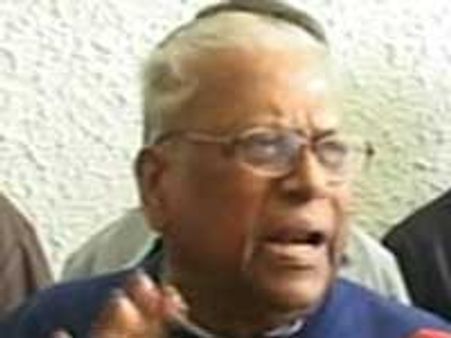 Kerala asks TN to agree on new dam at Mullaperiyar