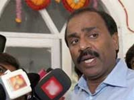Karnataka crisis: Reddy rubbishes reports on truce