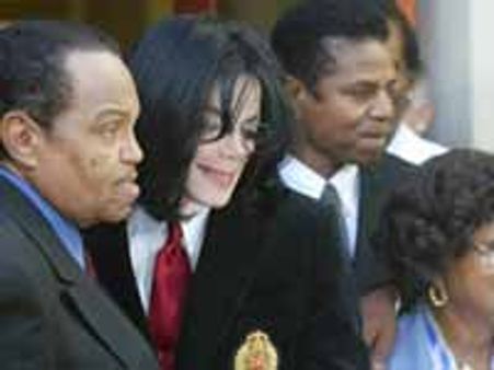 Michael Jackson's 2004 trail was on terror alert