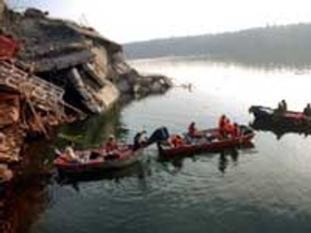 Kota bridge collapse: Gammon, Hyundai not 'guilty'