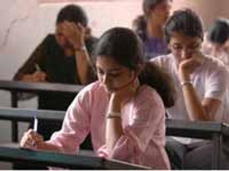 Karnataka to continue with CET, COMED-K exams