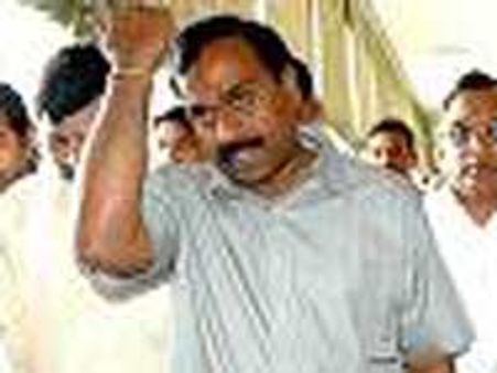 SC suspends mining activities by OMC in AP