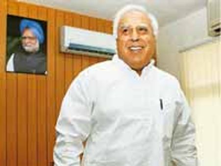 'Pvt schools will face penalty for violating RTE'