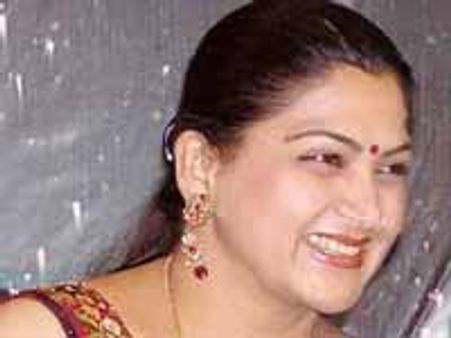 Khushboo wins 'pre-marital sex' legal battle