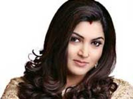 Jaya TV drops Khushboo's show for joining DMK