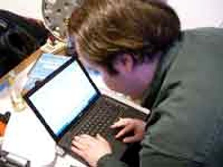 China man gets 1 year prison for online gambling