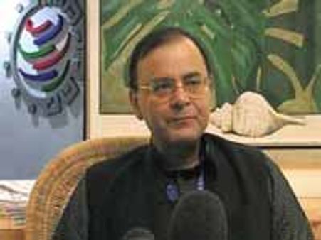 Maintain economists' credibility: Arun Jaitley