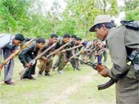 Naxals give 3rd deadline to free cops in Bihar