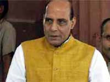 Rotting food grains: BJP urges farmers to unite