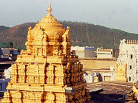 Heavy rush of devotees at Tirumala