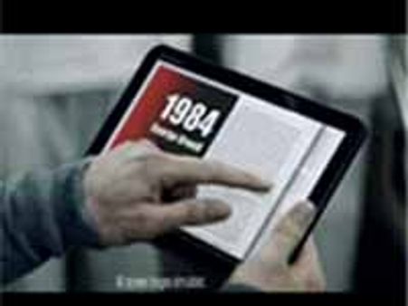 Motorola Xoom Vs Apple iPad 2: Ad war continues