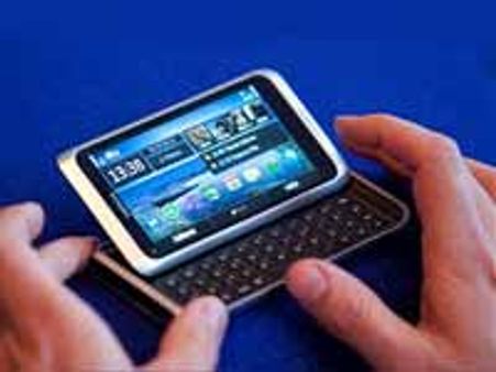 Nokia E7 smartphone price in India - just Rs 29,999: Buy NOW