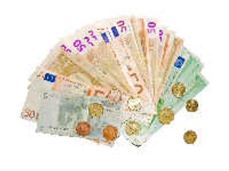 Global investors favouring cash over commodities