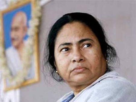 Mamata boots Left out of Indian politics