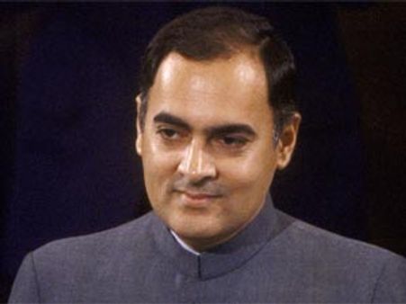 LTTE leader apologizes to India for Rajiv's killing