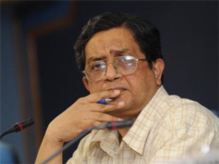 Thomas moves HC seeking stay on new CVC appointment