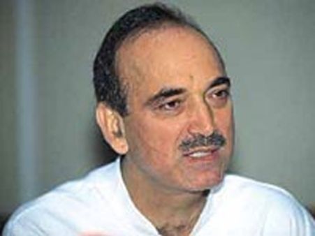Azad to meet Cong leaders from non-Telangana in Aug