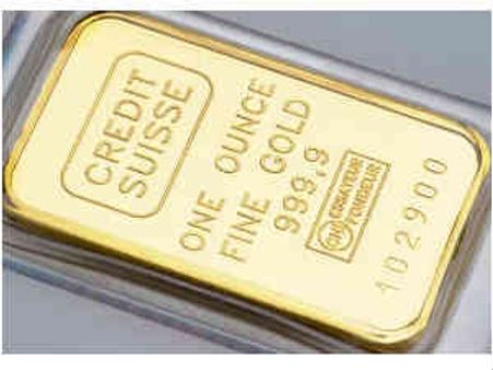 Gold, silver advance on festive offtake, global cues