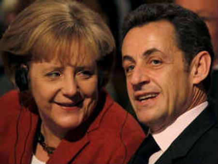 Merkel, Sarkozy call emergency meet after fresh Euro turmoil