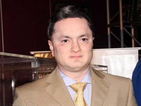 Raids on Pg 3 celeb, industrialist Gautam Singhania's office