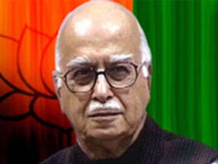 Advani's yatra reaches crescendo in Ahmedabad
