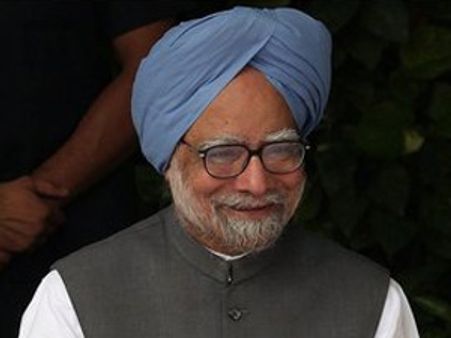 PM Manmohan Singh leaves for home