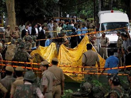 After 26/11, Delhi HC attack arouse fear among Delhites