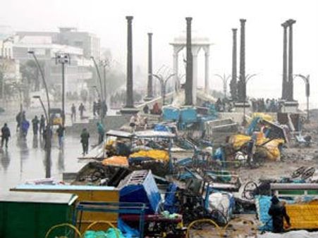 Cyclone Thane wreaks havoc in Puducherry, TN; 40 dead