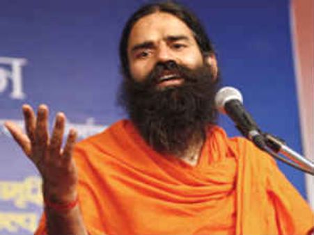 Team Anna join forces with Ramdev to campaign in U'khand